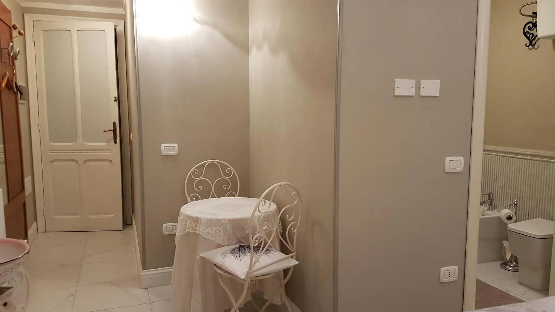 Konukevi Villa Liberty Ofelia Locazioni Brevi Cagliari